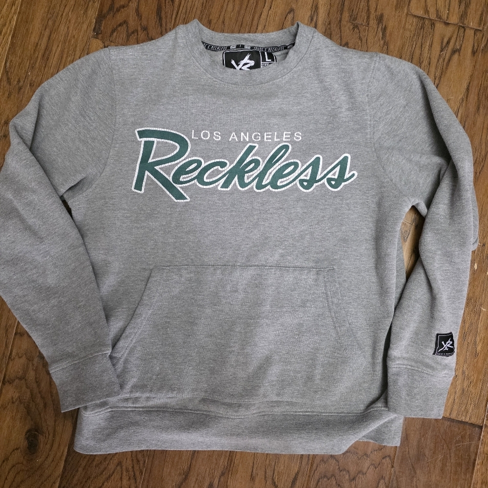 Young & Reckless Gray Pullover with White Logo sz Large